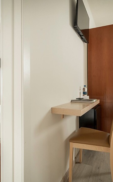 Suite with Two Connecting Bedrooms and Direct Sea View